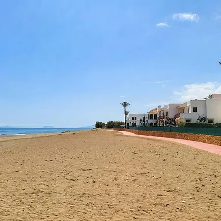 Апартаменти Chic Townhouse By The Sea @ Villacana Playa! *