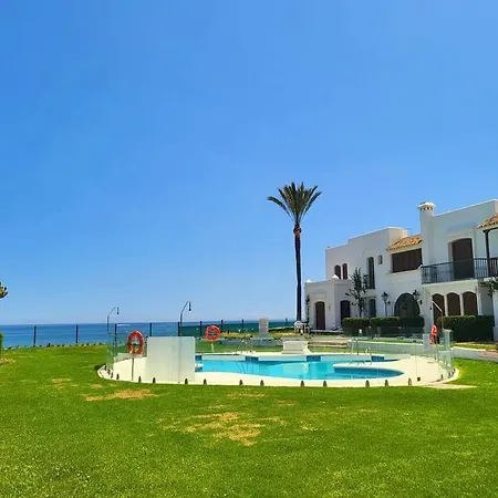 Chic Townhouse By The Sea @ Villacana Playa! Lägenhet *
