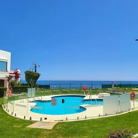 Chic Townhouse By The Sea @ Villacana Playa! * Естепона