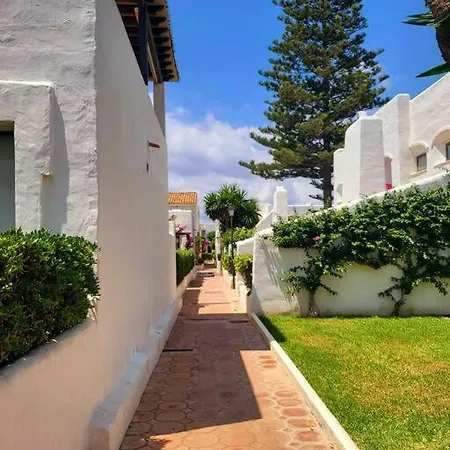 Chic Townhouse By The Sea @ Villacana Playa! * Estepona