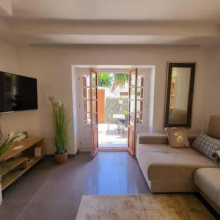 Chic Townhouse By The Sea @ Villacana Playa! アパート *