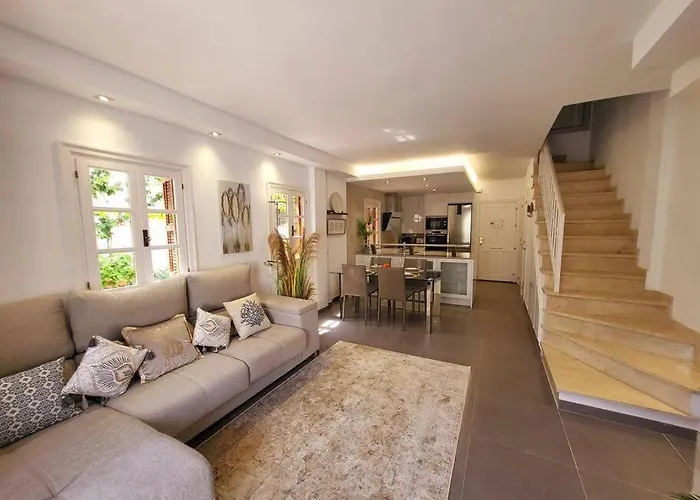 Chic Townhouse By The Sea @ Villacana Playa!